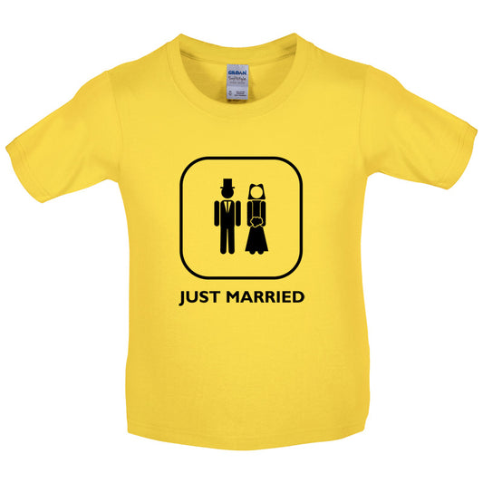 Just Married (Bride And Groom) Kids T Shirt